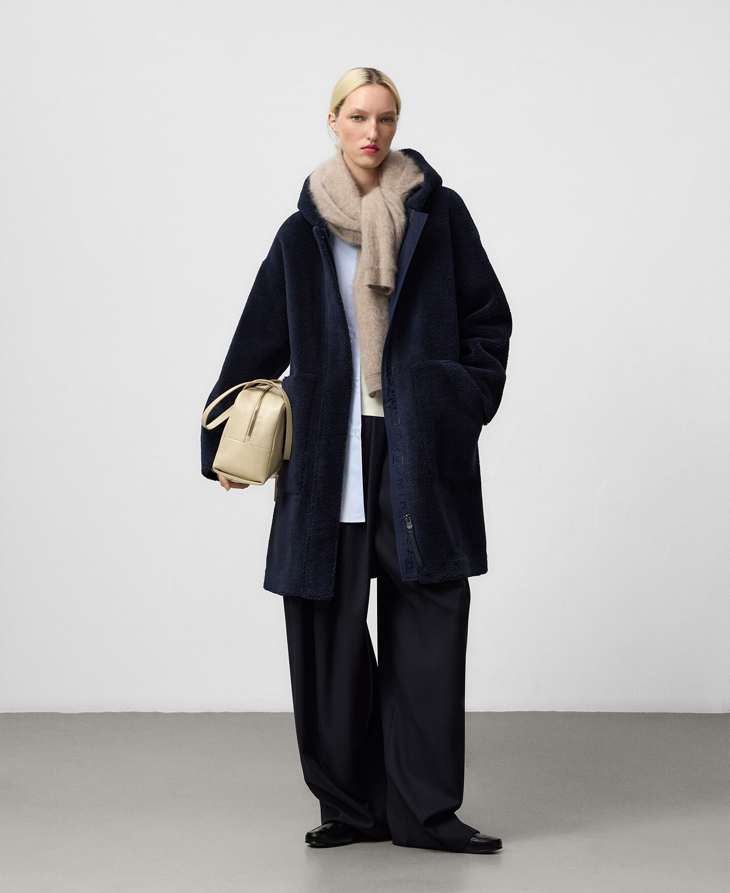 レディス アウター コレクション | Adolfo Domínguez | AD Japan