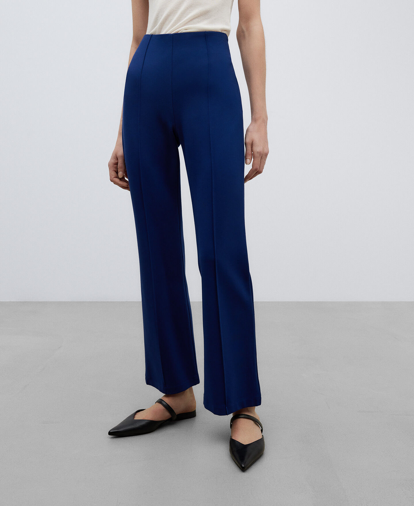 Pantalon longueur cheville bleu marine femme