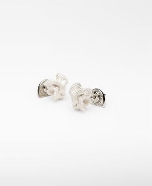 Asymmetric textured earrings woman