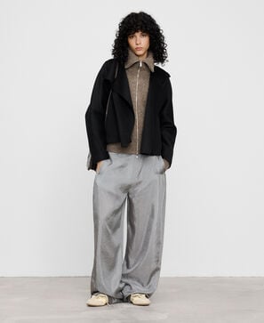 Short cross-front coat