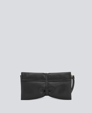 Recycled handbag black woman