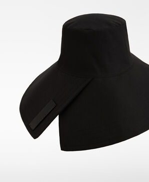 Wide-brim bucket hat with opening