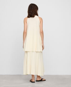 Halter-neck pleated knit top