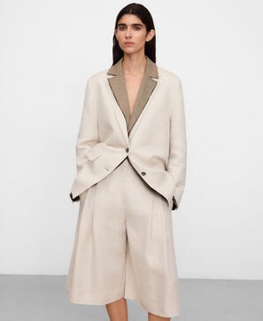 Linen double-pleated bermuda shorts