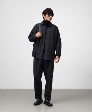 Pantalón relaxed fit cuadros hombre