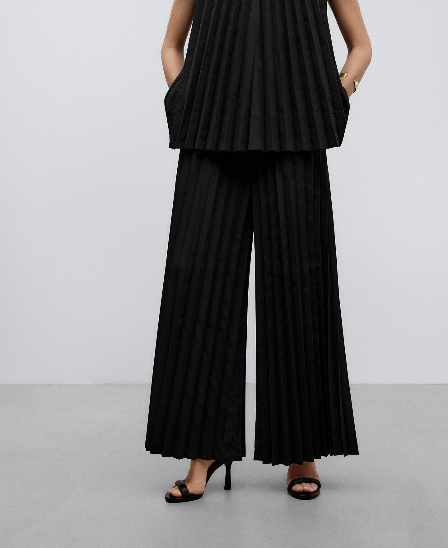 Pantalon palazzo pliss noir femme