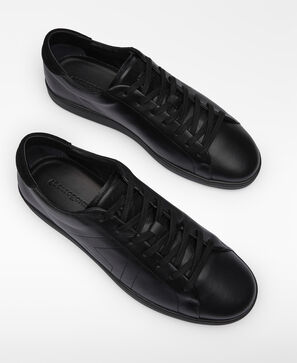 Topstitched maxi logo sneaker