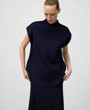 Armhole sleeve knit sweater woman