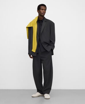Slim fit spread collar shirt