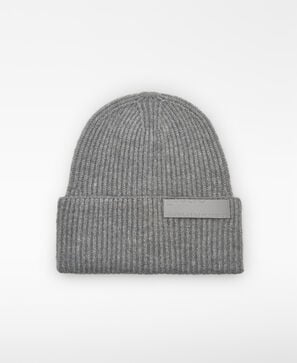 Gorro beanie punto canalé mujer