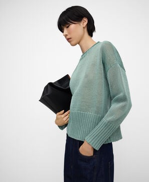 Knit crew collar sweater woman