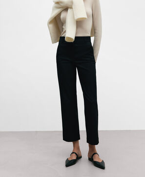 Pantalón recto slim fit