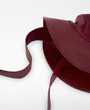 Leather bucket hat with straps woman