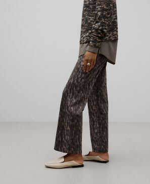 Animal print faux suede trousers woman