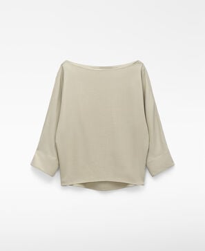Boat neckline flowing top