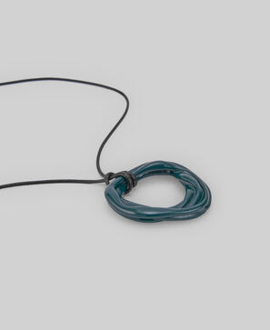 Two-tone circular pendant necklace woman