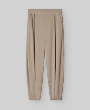 Pantal&oacute;n jogger corte frontal mujer