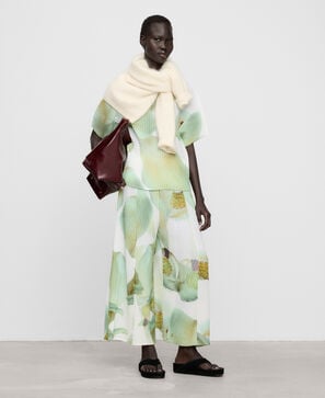 Pantal&oacute;n palazzo crinkle estampado