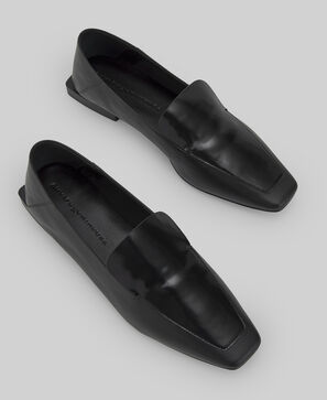 Leather moccasin woman