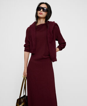 Vestido escote barco boucl&eacute;
