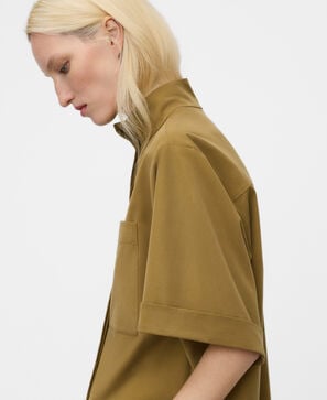 Band collar short sleeve shirt woman