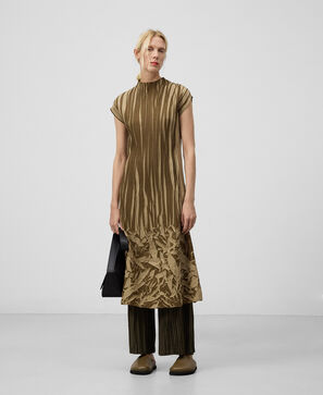 Leaf printed dress woman