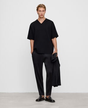 Crepe V neck polo shirt
