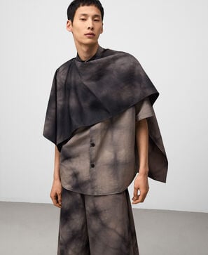 Tie dye shirt with shawl man