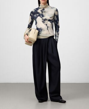 Funnel neck printed T-shirt