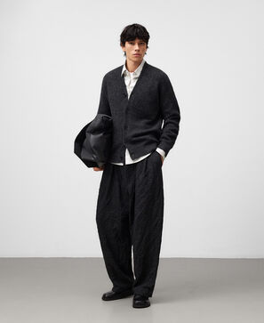 Cárdigan punto cuello pico hombre