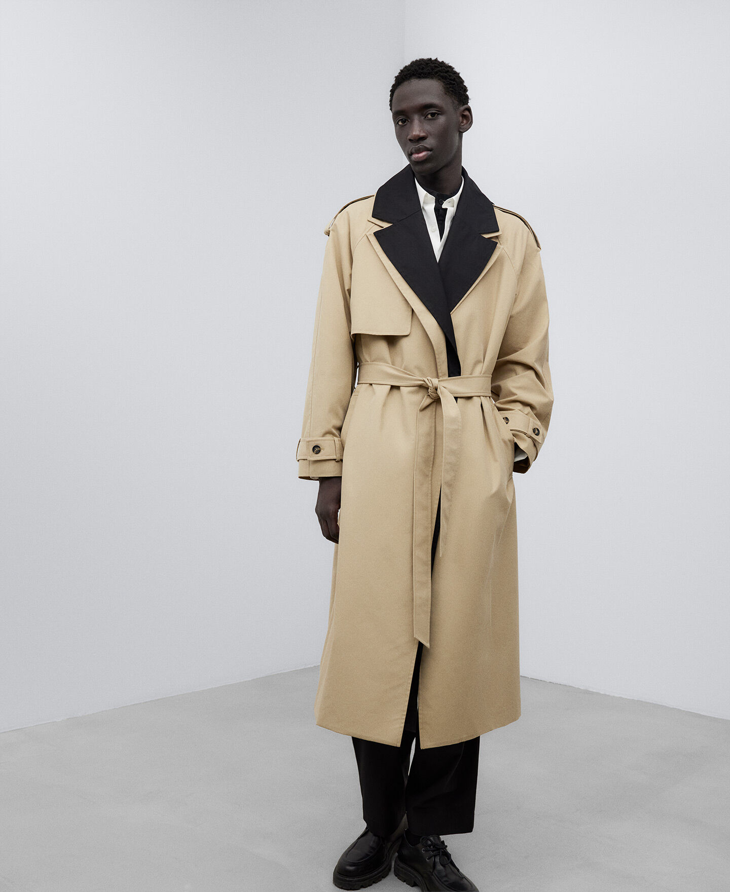 Burberry trench coat fabric hot sale