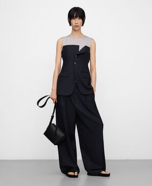 Mixed-fabric top woman