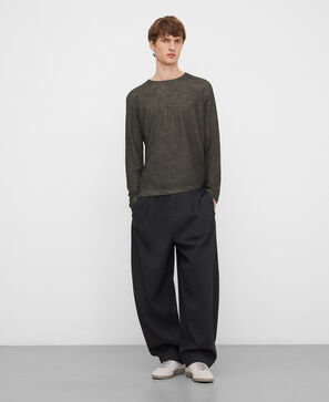 Long sleeve double-layered T-shirt