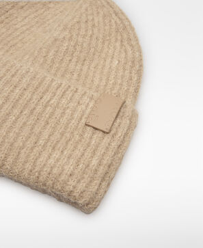 Gorro beanie punto canalé mujer