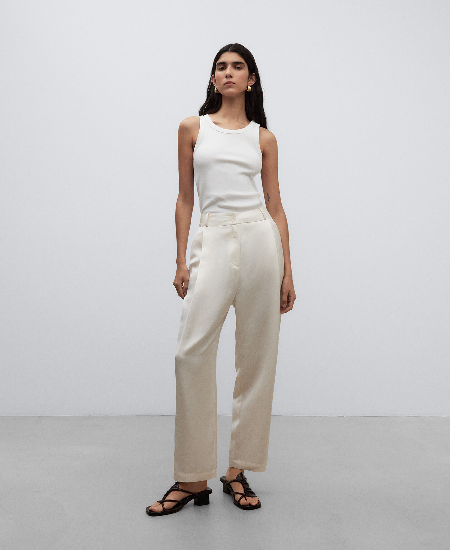 Rebajas Pantalones y Faldas Mujer SS24 Adolfo Dominguez