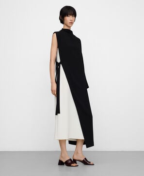 Vestido asim&eacute;trico bicolor