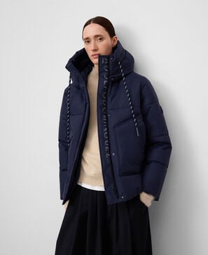 Padded short coat woman
