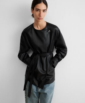 Chaqueta cruzada Piel No Piel cintur&oacute;n