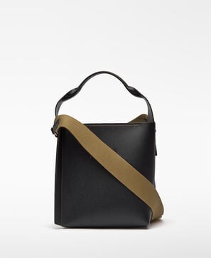 Bolso bucket asim&eacute;trico Mica