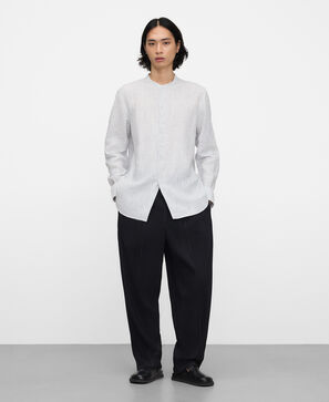 Camisa regular fit cuello mao lino