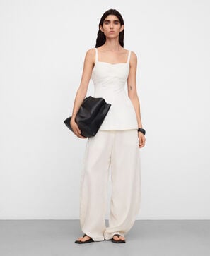Strappy semi-fitted top