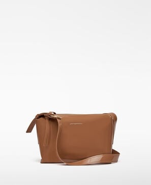 Bolsa a tiracolo m&eacute;dia Mica com textura de verniz