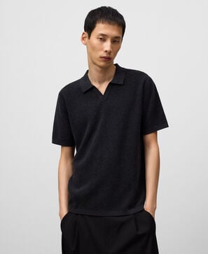 Structured knit V-neck polo shirt man