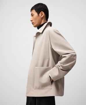 Chaqueta técnica cuello solapa hombre