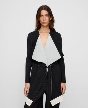Chaqueta desestructurada crinkle bicolor