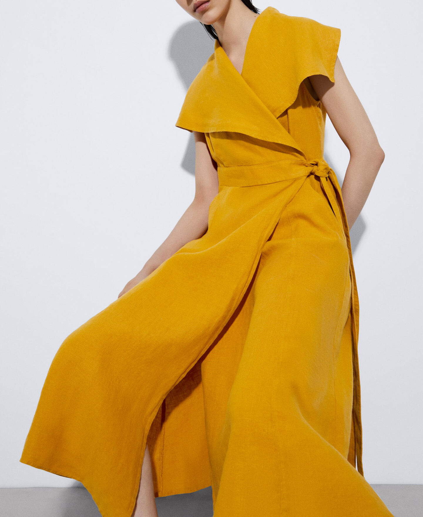 Descubre Vestidos y Monos | Primavera-Verano 22 | Adolfo Domínguez