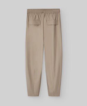 Pantal&oacute;n jogger corte frontal mujer