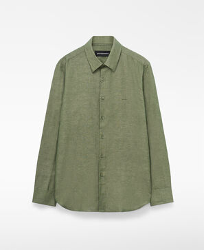 Camisa regular fit lino y algod&oacute;n