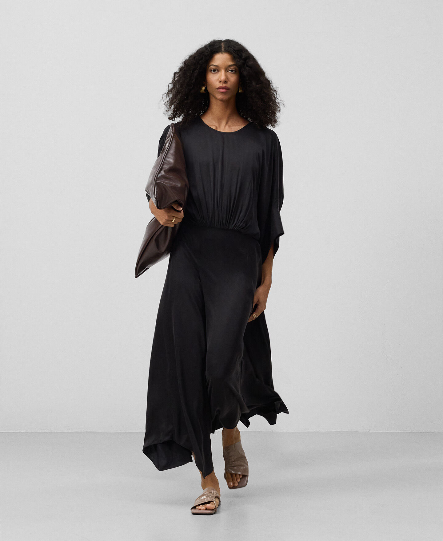 Women's Clothes Collection | Spring-Summer 25 | Adolfo Domínguez