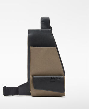 Crossbody material reciclado hombre